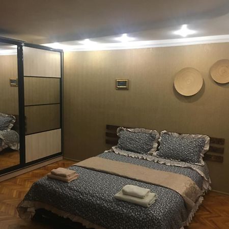 Kvartira Na Krakivskiy 12 , 52 Apartment เคียฟ ภายนอก รูปภาพ
